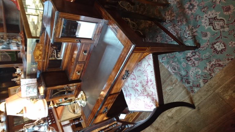 Lady’s Desk
